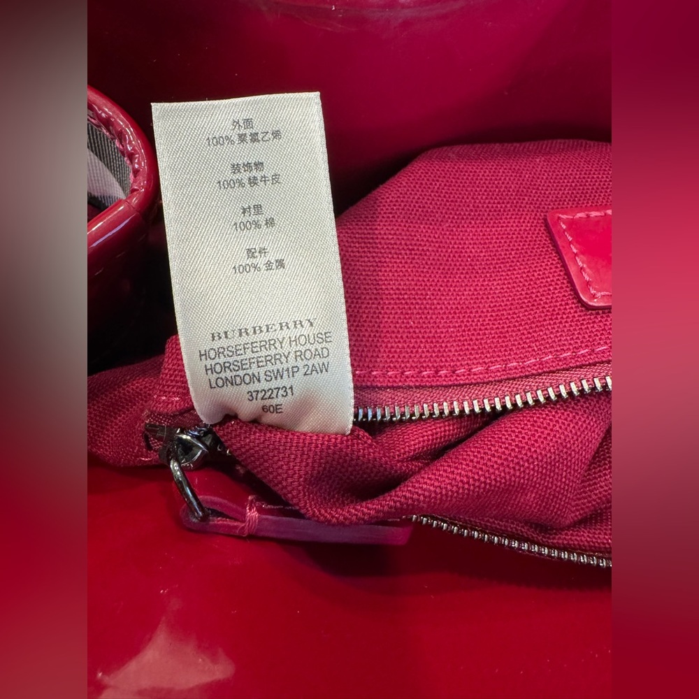 AUTHENTIC Burberry Raspberry Gradient Supernova Check Tote - Picture 14 of 16